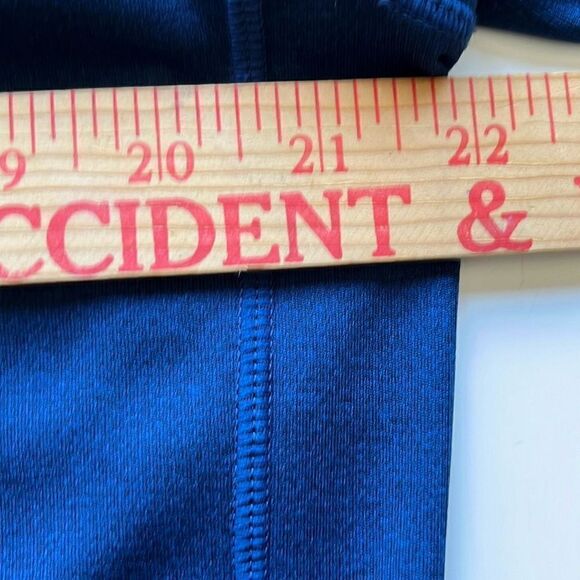 Rhône Commuter Insulating Mid Layer 1/4 Zip Pullover Sz. M - Picture 7 of 10